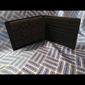 NEW Authentic Coach Men’s Compact ID Wallet